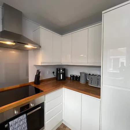 Thirlwell Gardens, Ground Floor Flat, Free Parking